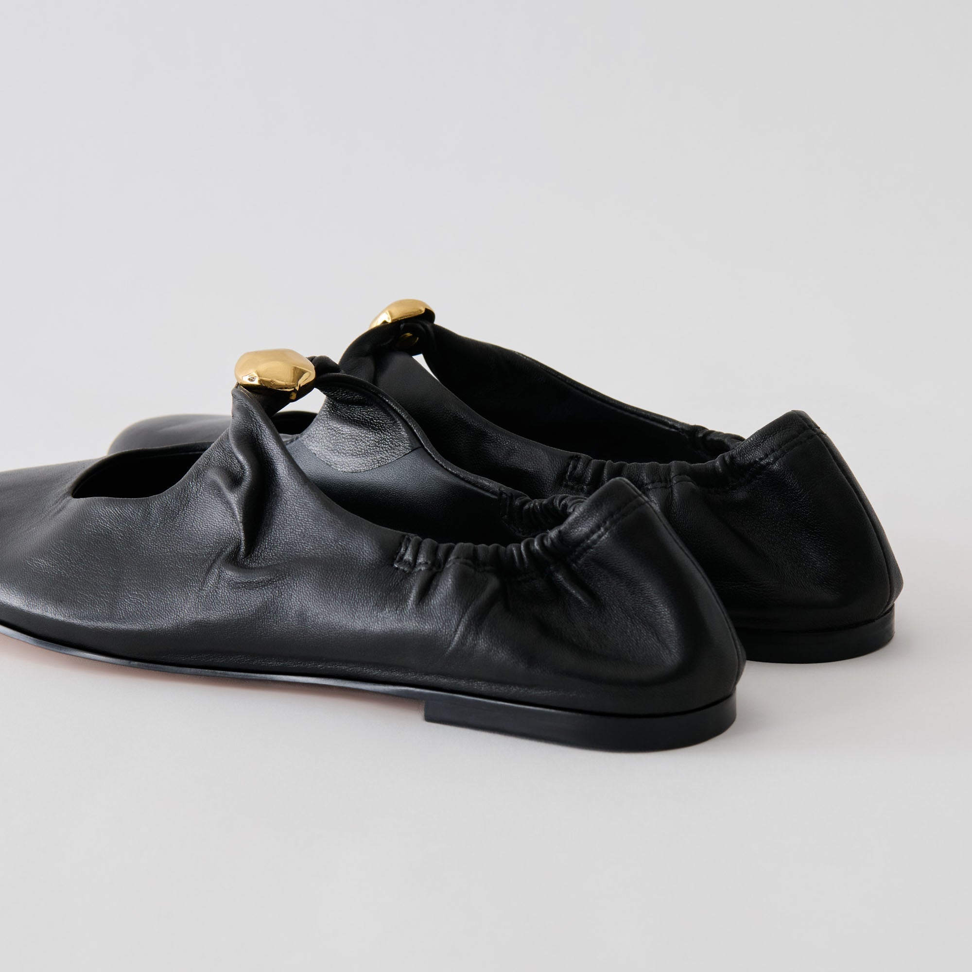 CORNEL FLATS BLACK LEATHER